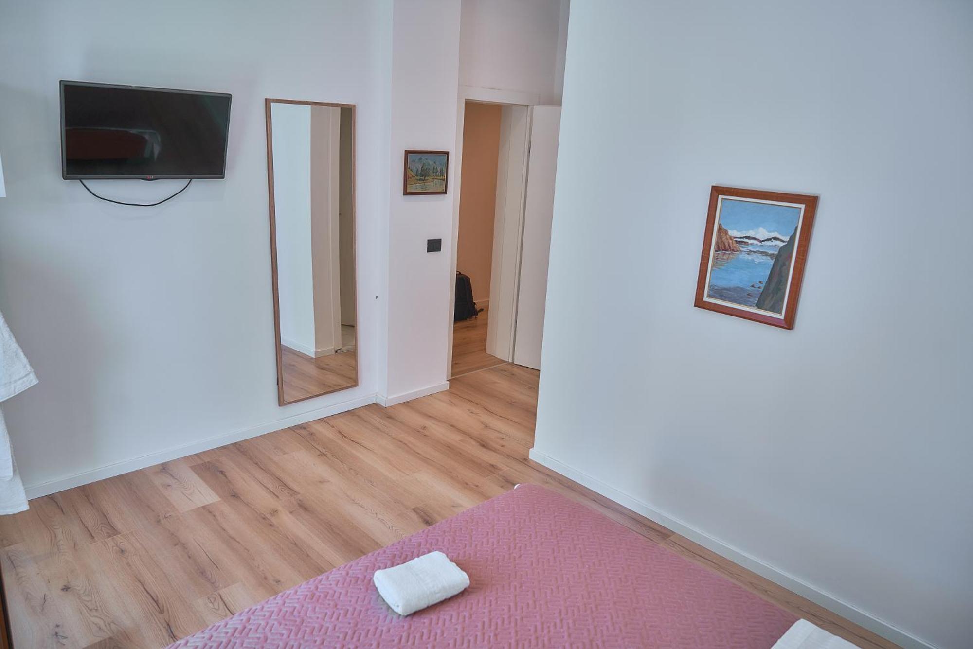 Kalpazo Inn Tirana Buitenkant foto