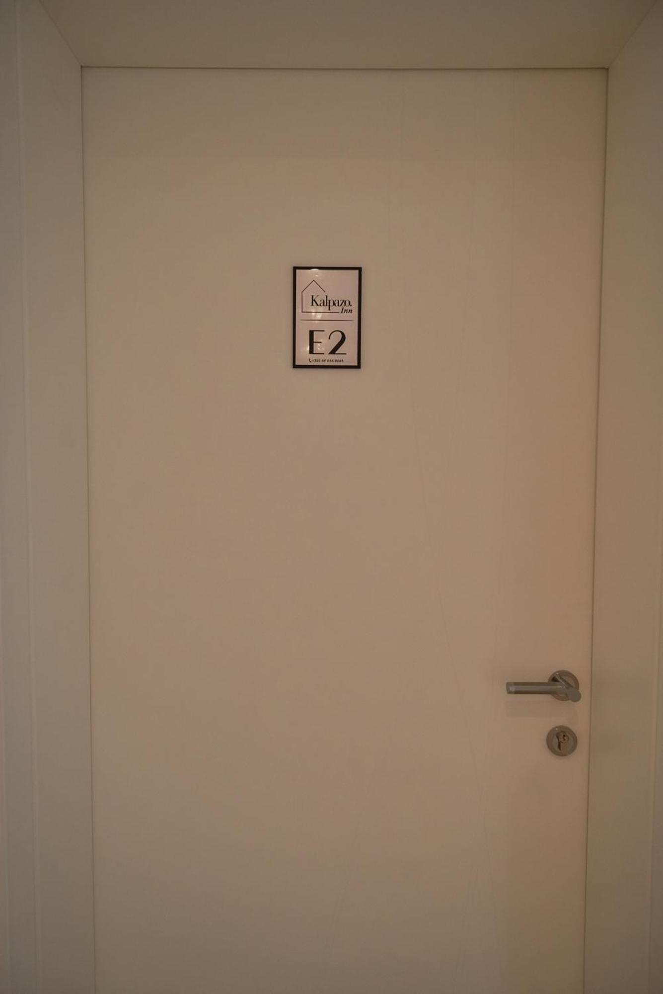 Kalpazo Inn Tirana Buitenkant foto