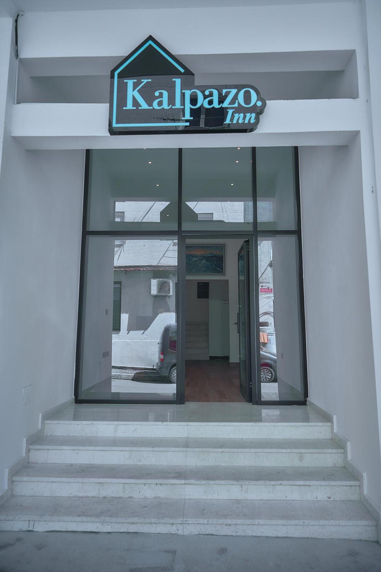 Kalpazo Inn Tirana Buitenkant foto