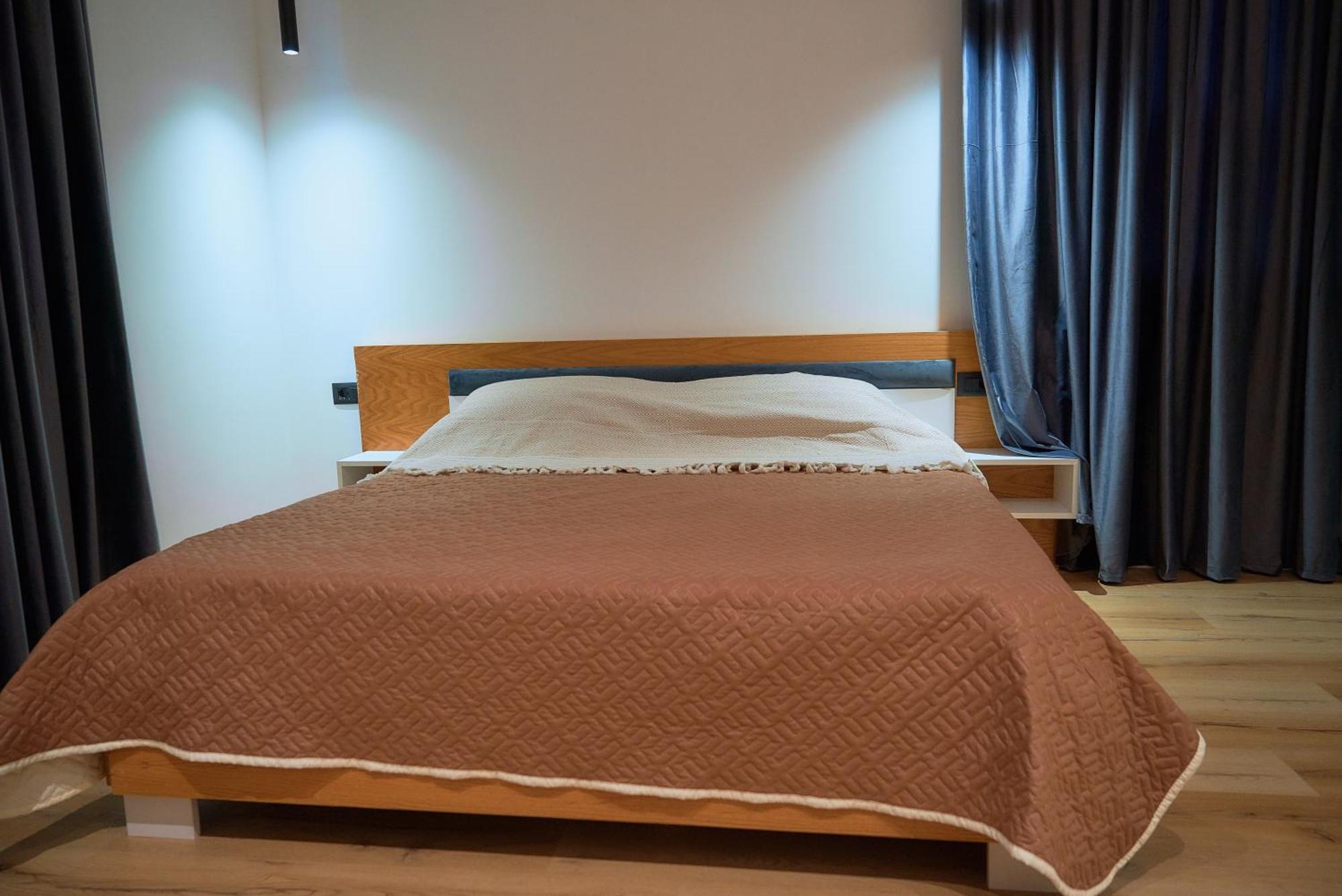 Kalpazo Inn Tirana Buitenkant foto